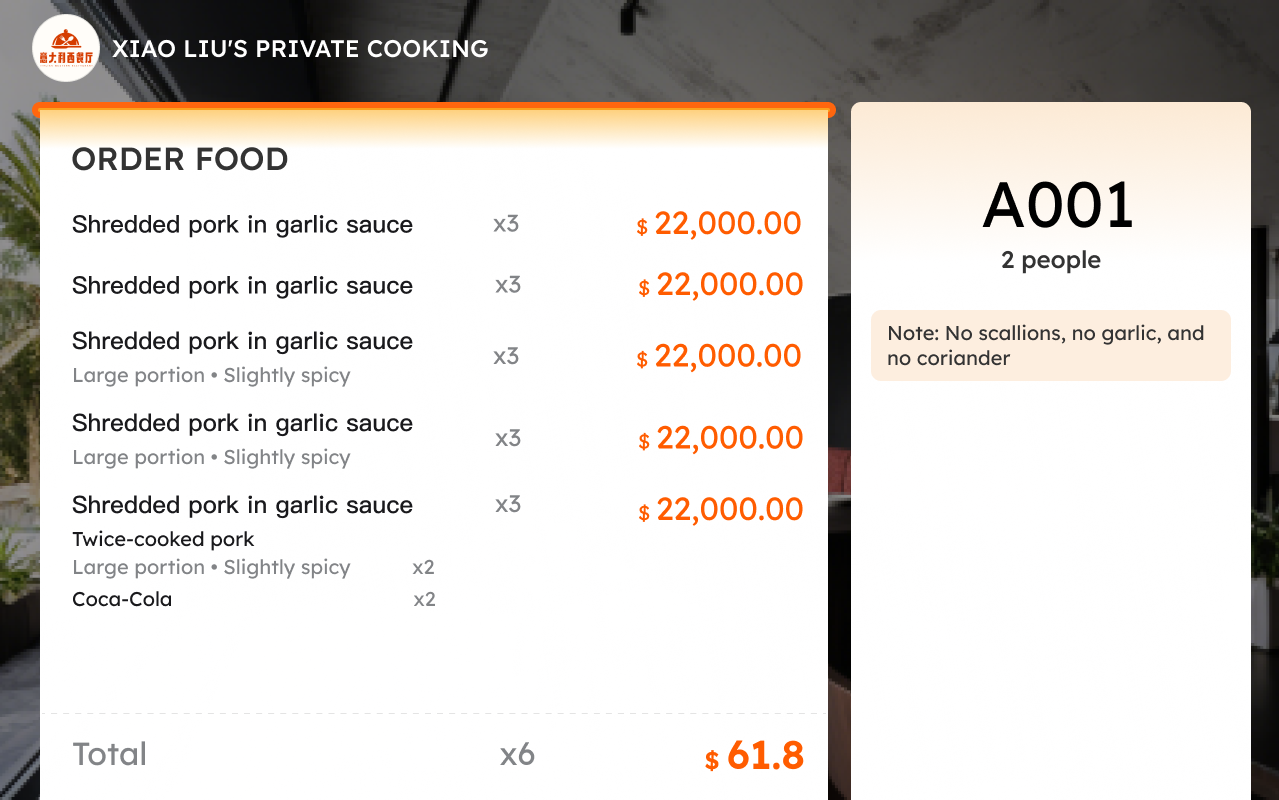 Tampilan dual screen berdampingan, layar pelanggan menampilkan menu dan QR code pembayaran